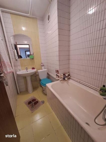 Apartament cu 4 camere decomandat, mobilat în Pantelimon