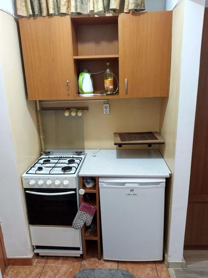 Garsonieră decomandată în Central