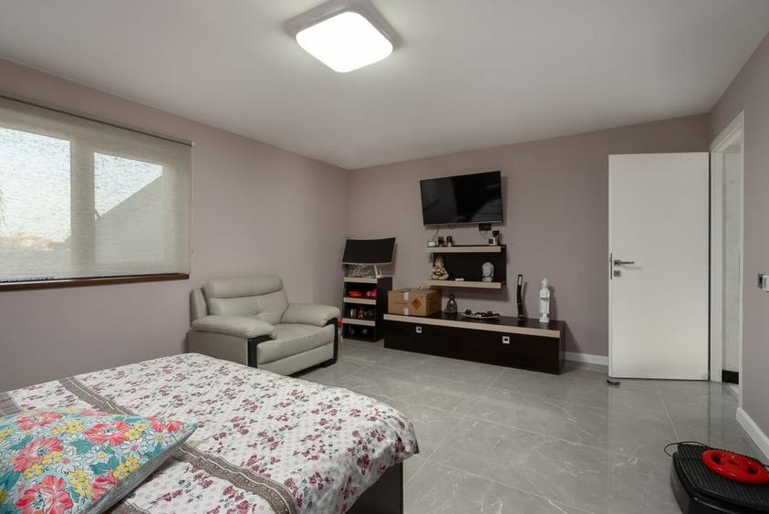 Casă individuală cu 6 camere cu Canalizare în Puchenii Mari