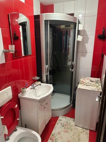 Apartament cu 2 camere decomandat în Ultracentral