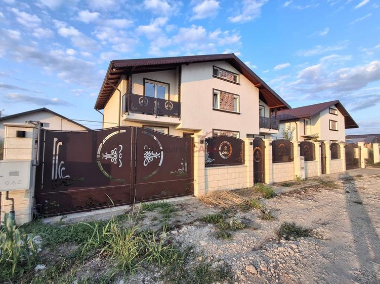 Duplex cu 4 camere cu Teren 270 Mp în Berceni