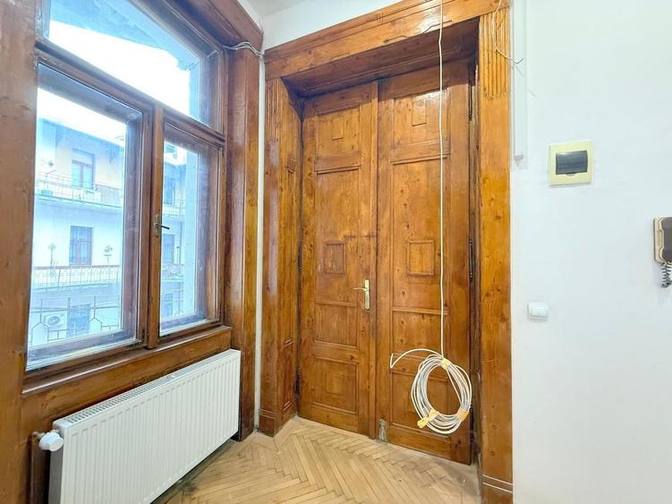 Apartament cu 4 camere decomandat, mobilat în Ultracentral