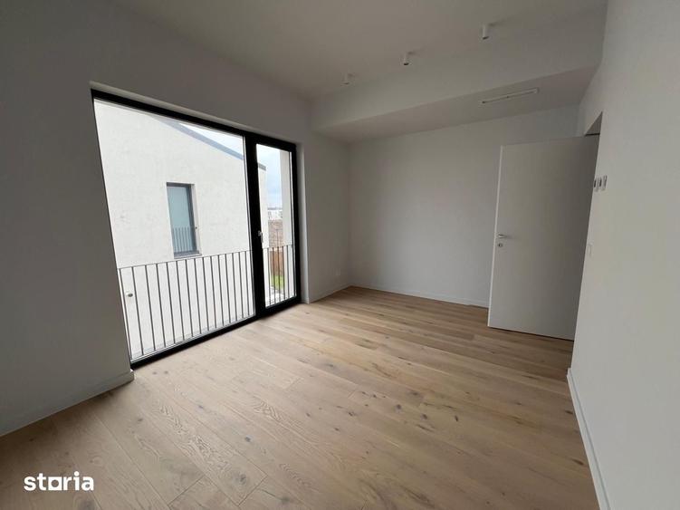 Casă cu 4 camere cu Teren 300 Mp în Tunari