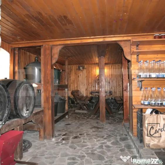 Casă cu 5 camere cu Teren 296 Mp în Central