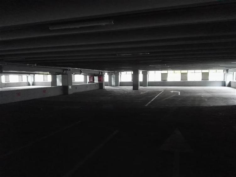 Birou, de 2,000 mp, în Dristor