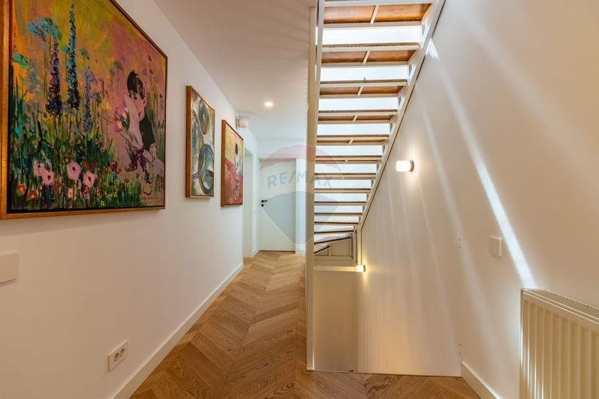 Vilă superba 7 camere, zona linistita, Bucurestii Noi - 12