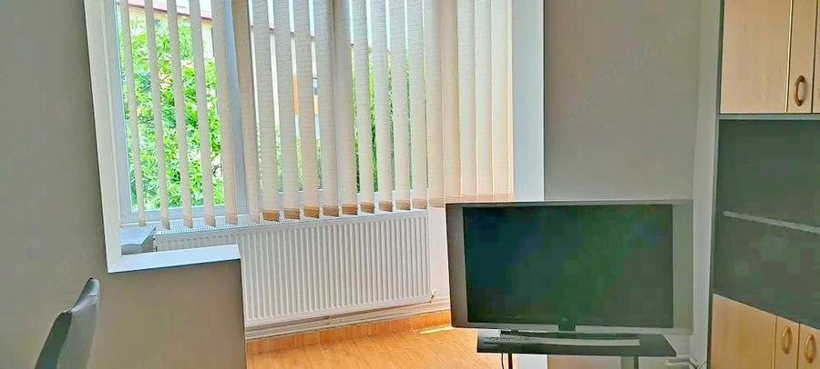 Apartament cu 2 camere semidecomandat în Dâmbovița