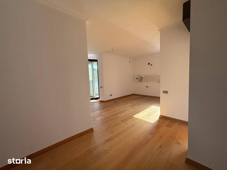 Apartament cu 3 camere decomandat în Centrul Civic