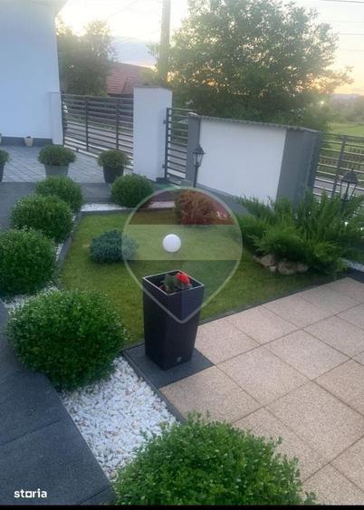 Casă cu 3 camere în Rona de Jos