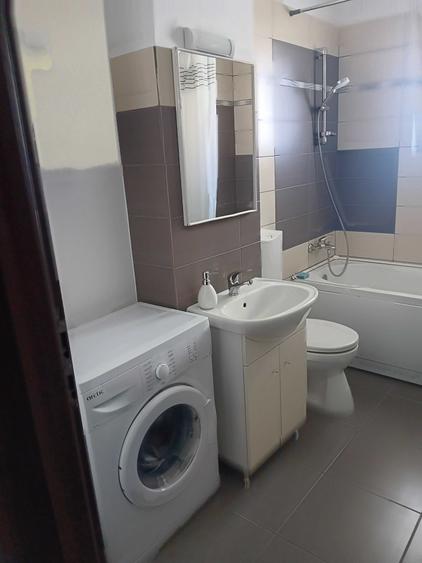 Apartament cu 2 camere decomandat în Exterior Vest