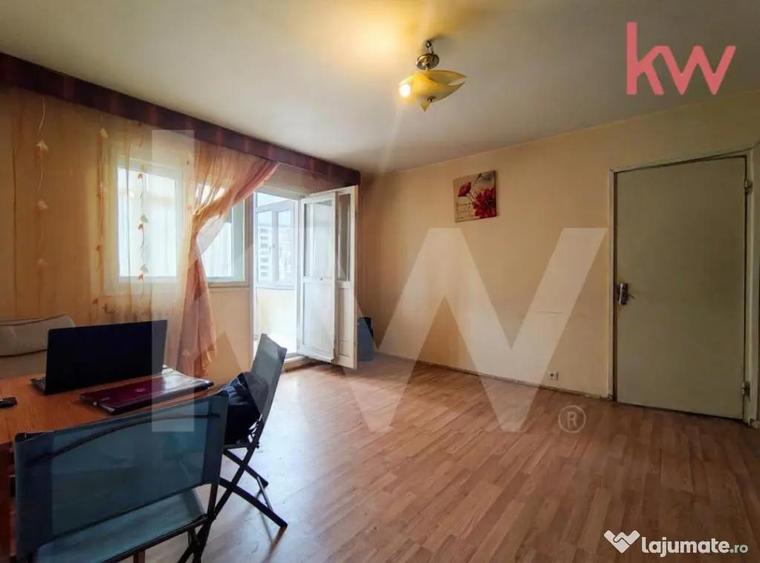 Apartament cu 2 camere semidecomandat în Central