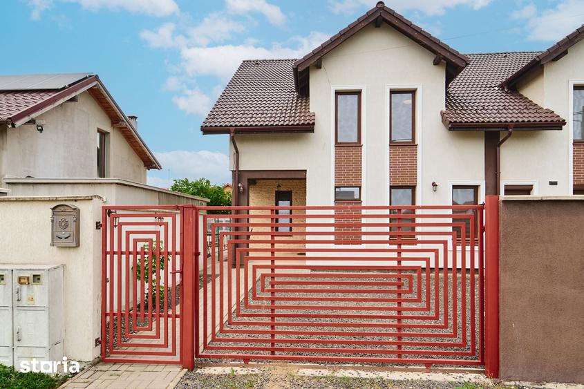 Casă cu 5 camere cu Teren 321 Mp în Săcălaz