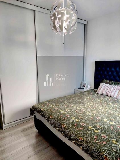 Apartament cu 2 camere decomandat, mobilat în Central
