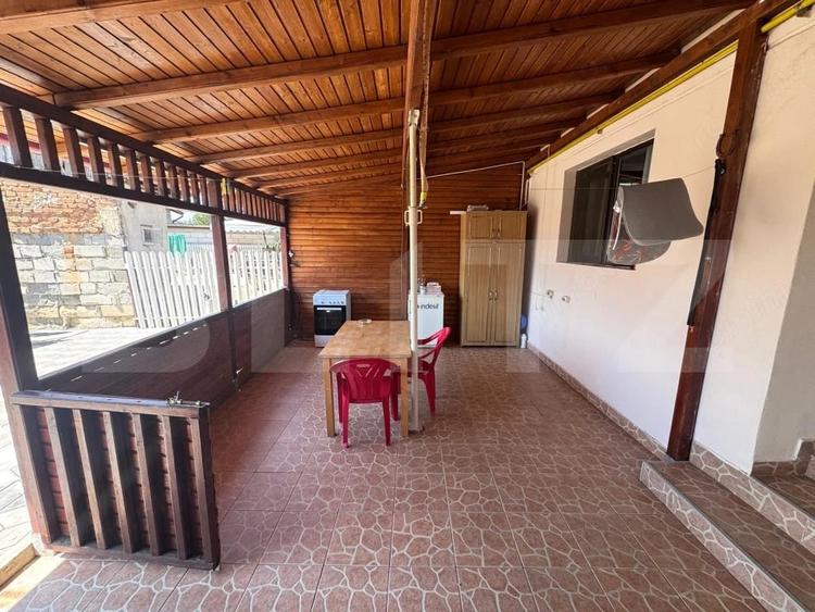 Casă cu Teren 678 Mp în Valea