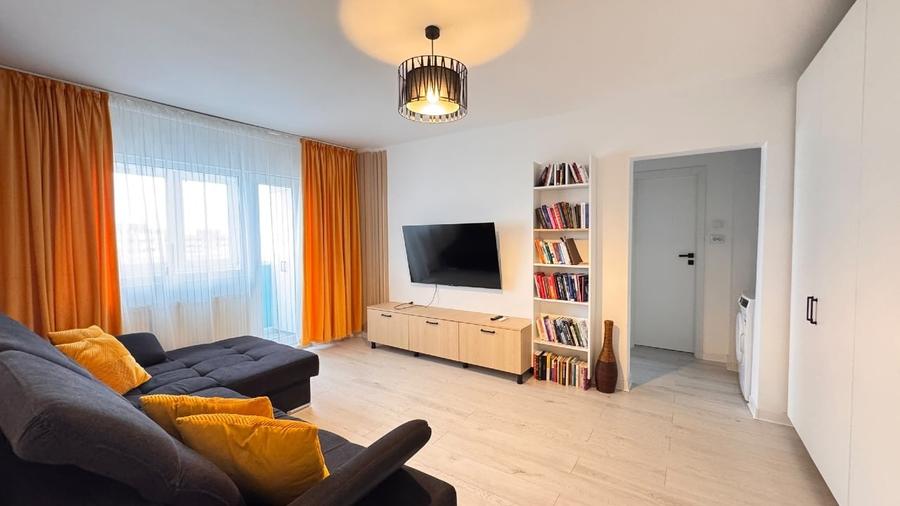 Apartament cu 3 camere semidecomandat, mobilat în Pantelimon
