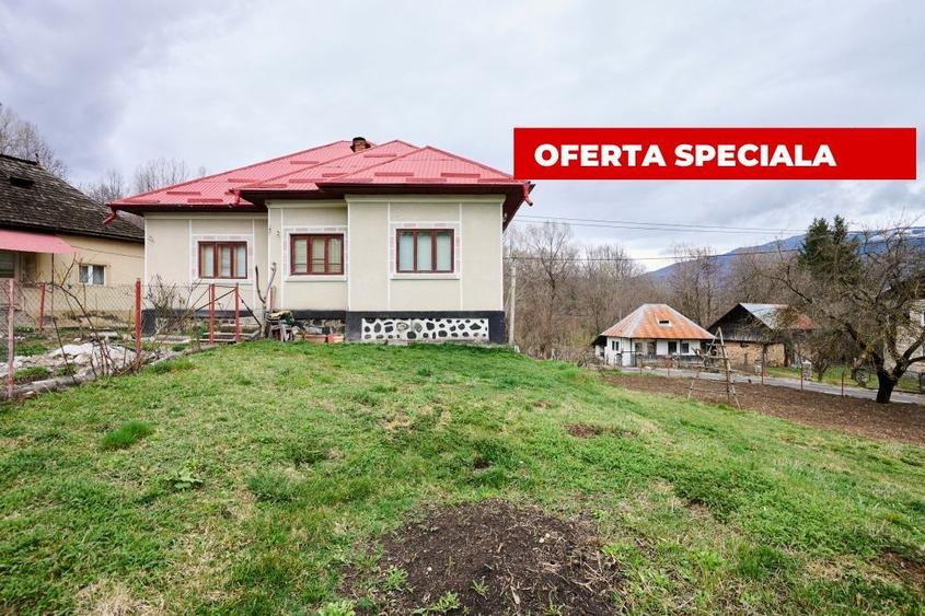 Casă individuală cu 4 camere cu Canalizare în Nucșoara