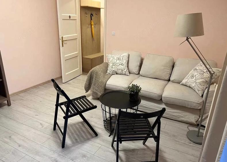 Apartament cu 2 camere semidecomandat în Magheru