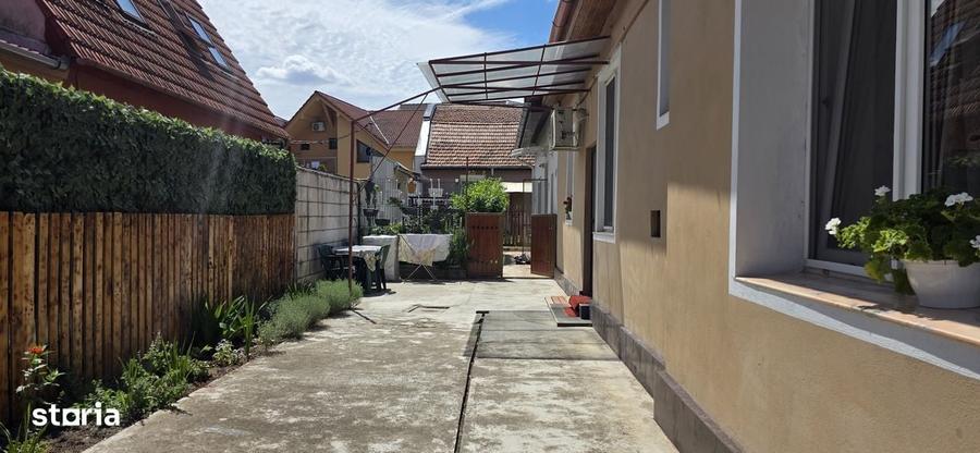 Casă cu 3 camere cu Teren 141 Mp în Central
