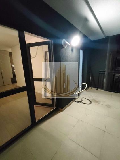 Apartament cu 3 camere decomandat, mobilat în Metalurgiei