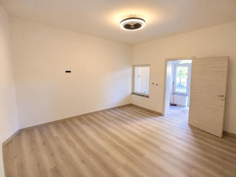 Apartament cu 3 camere decomandat în Ultracentral