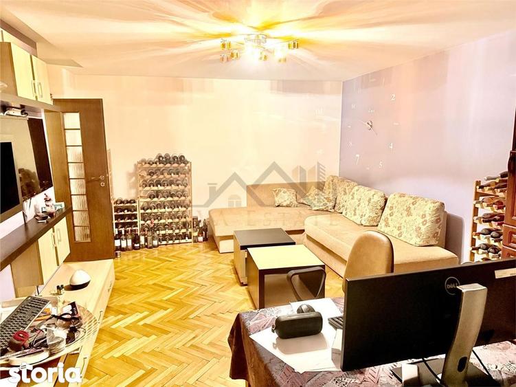 Apartament cu 4 camere decomandat în Steaua