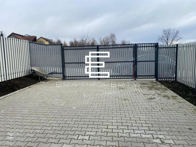 Casă cu 5 camere cu Canalizare în Cristian