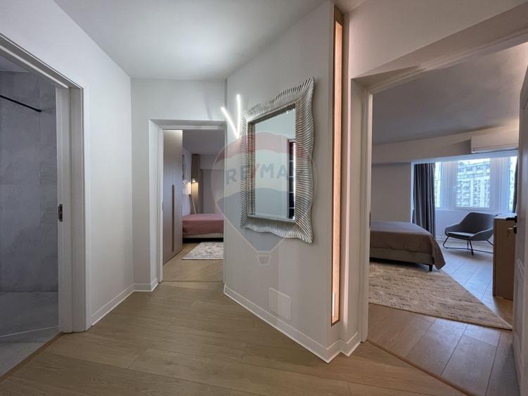 Apartament cu 3 camere decomandat, mobilat în P-ța Alba Iulia