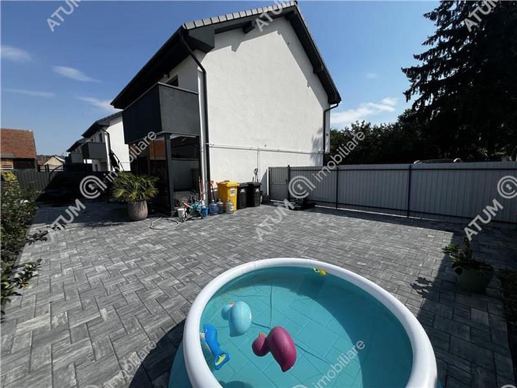 Casă individuală cu 4 camere cu Canalizare în Turnișor