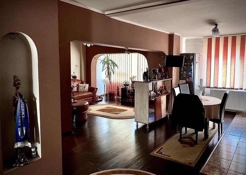 Apartament cu 3 camere în Central