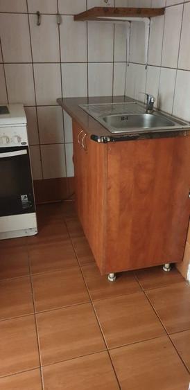 Garsonieră decomandată în Runcu