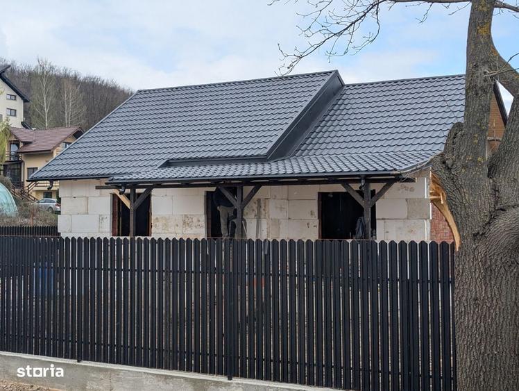 Casă cu 3 camere în Hemeiuș