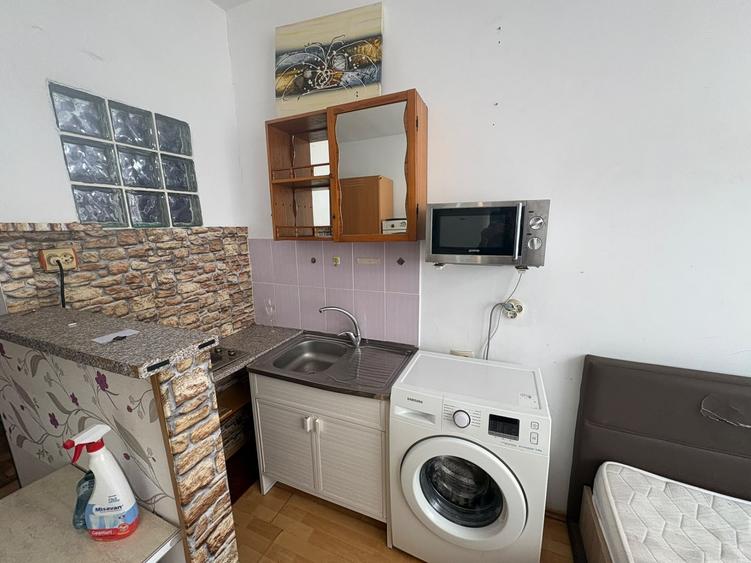 Garsonieră decomandată, mobilată în Mănăștur