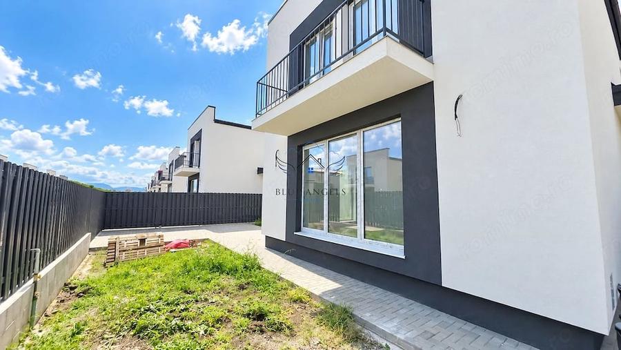 Casă cu 6 camere cu Teren 300 Mp în Sânpetru