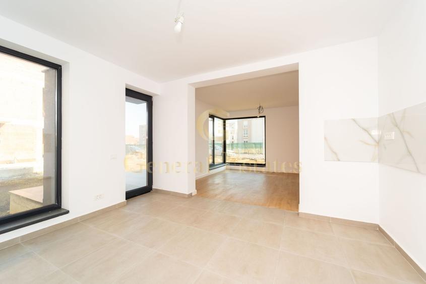 Duplex cu 4 camere cu Canalizare în Sud-Vest
