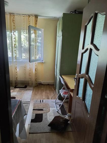 Apartament cu 2 camere semidecomandat în George Enescu