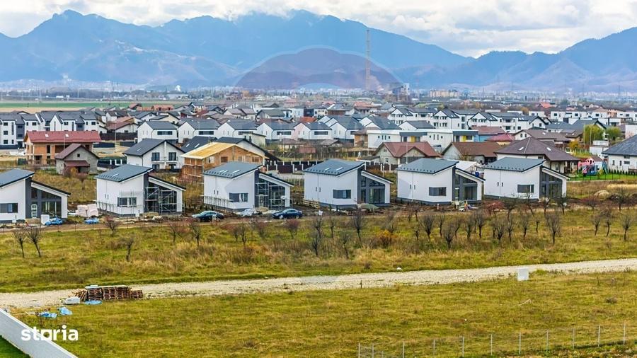 Casă cu 4 camere cu Teren 800 Mp în Sânpetru