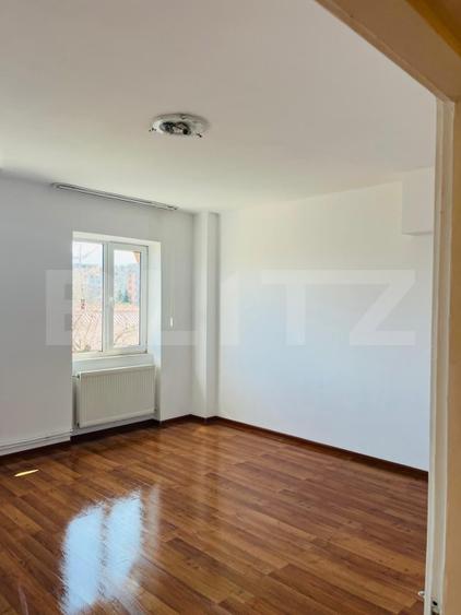 Apartament cu 2 camere circular, mobilat în Centrul Civic