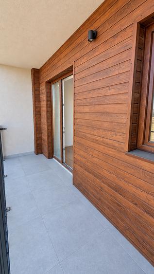 Apartament cu 3 camere semidecomandat în Turnișor
