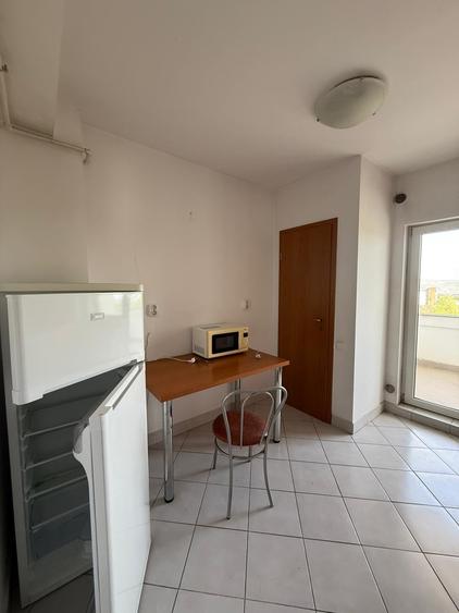 Apartament cu 2 camere decomandat în Zorilor