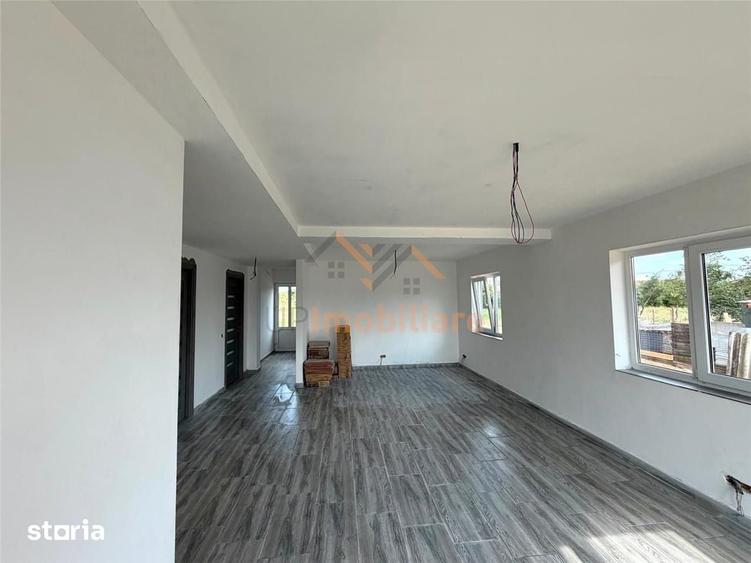 Casă cu 4 camere cu Teren 1439 Mp în Inand