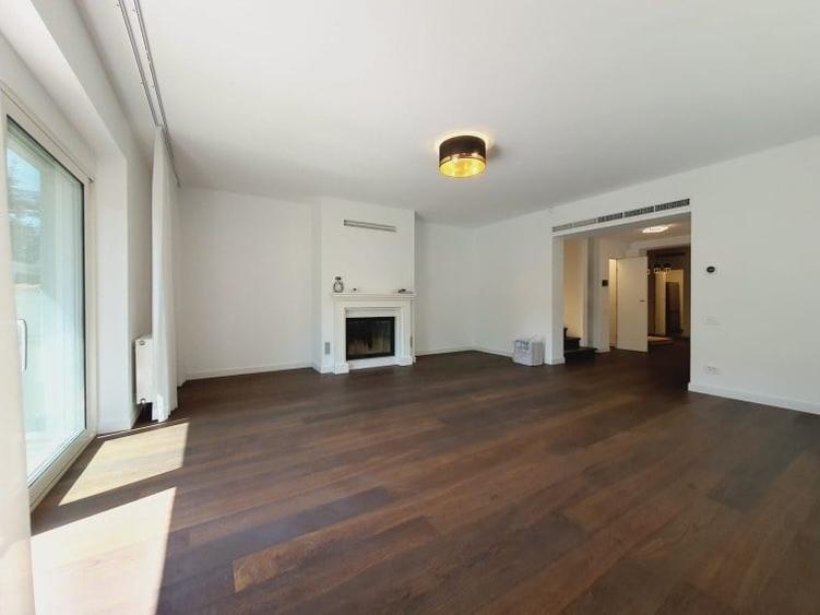 Casă cu 6 camere cu Teren 290 Mp în Nordului
