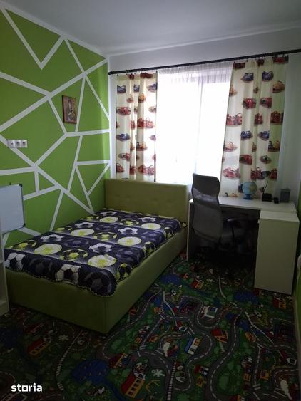 Apartament cu 3 camere în Florești