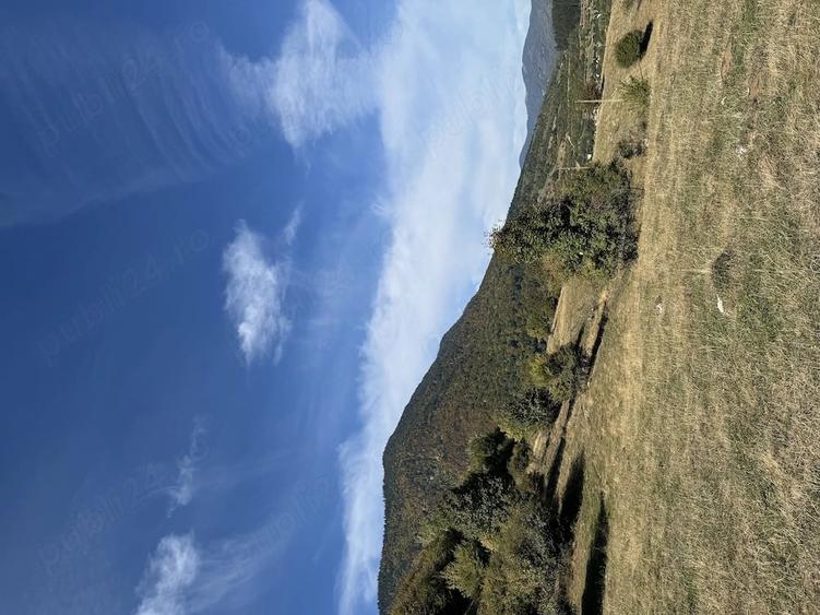 Teren de 1760 mp, în Central