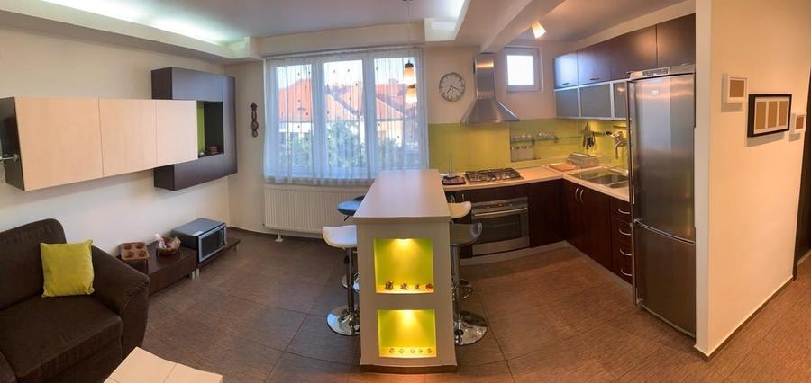 Apartament cu 2 camere semidecomandat în Ultracentral