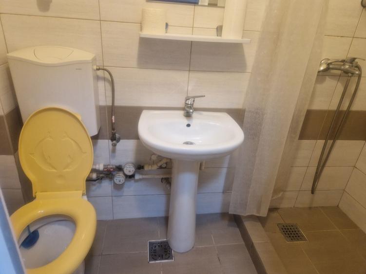 Garsonieră semidecomandată în Far