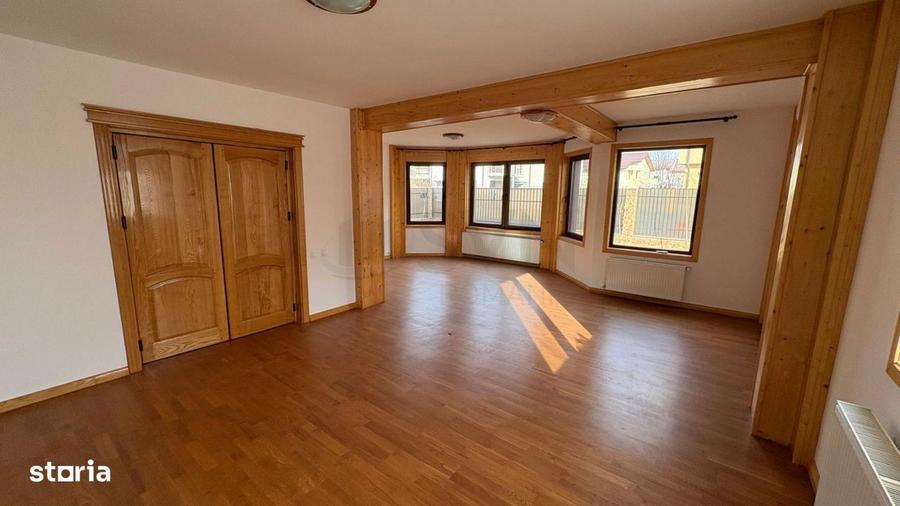 Casă cu 6 camere cu Teren 541 Mp în Ghencea