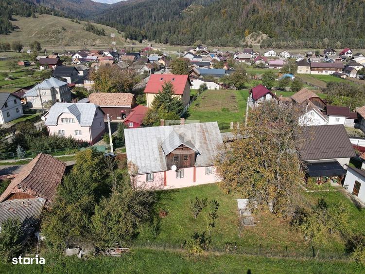 Casă cu 4 camere în Frasin
