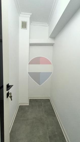 Apartament cu 3 camere decomandat, mobilat în Mazepa 1