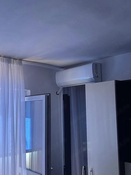 Apartament cu 3 camere decomandat în Libertății