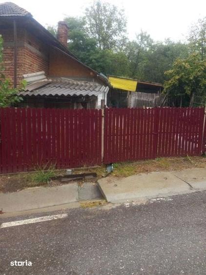 Casă cu 3 camere cu Teren 53 Mp în Priboieni